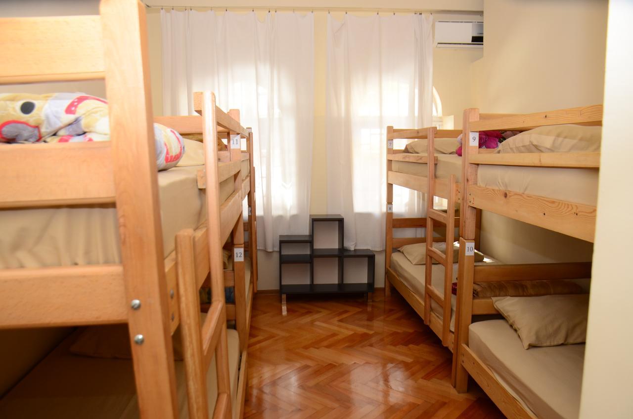 Hostel Batumi Globus Экстерьер фото