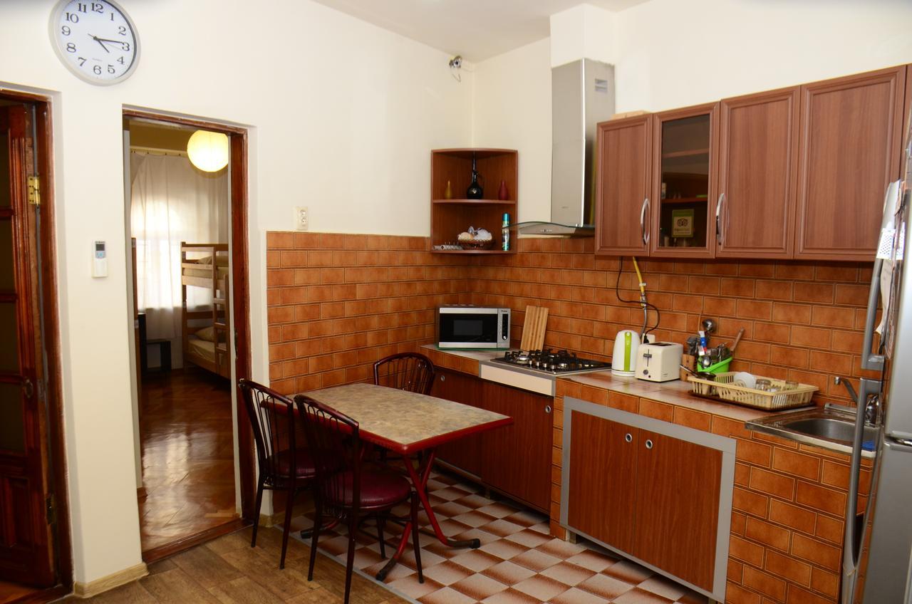 Hostel Batumi Globus Экстерьер фото